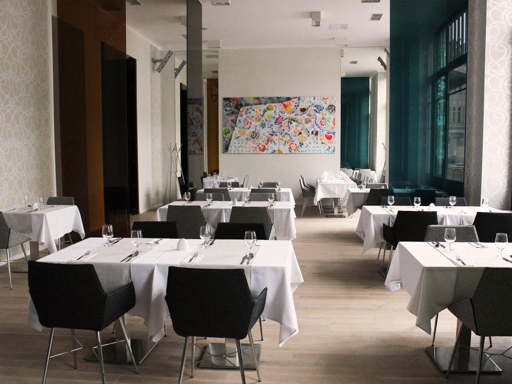 Hotel Lev Левице Экстерьер фото