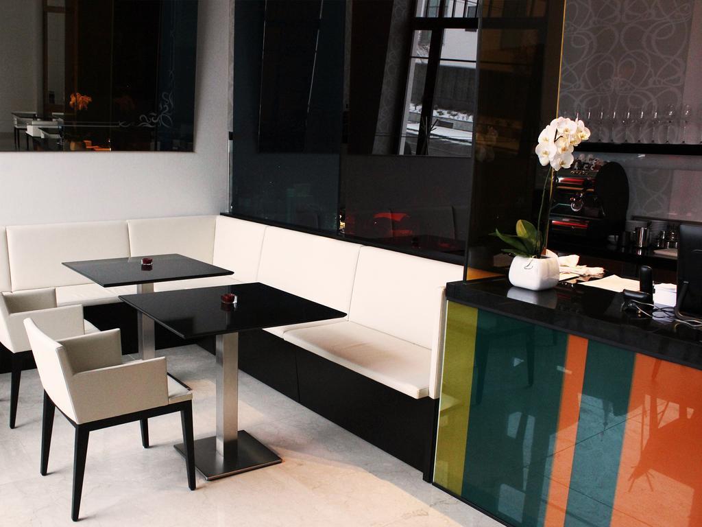 Hotel Lev Левице Экстерьер фото